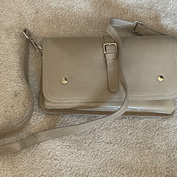 Clutch - Picture 4 of 4